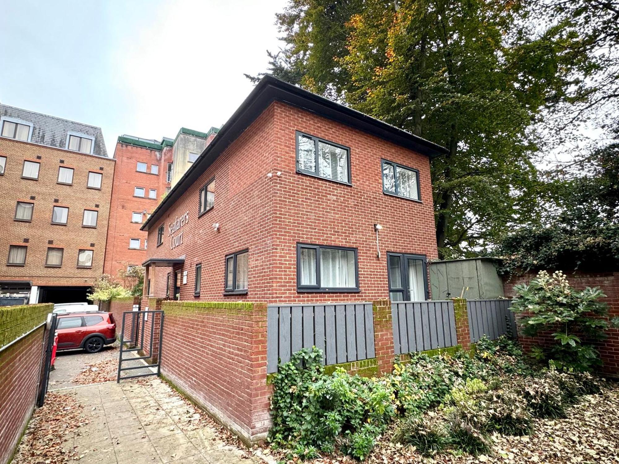 Seafarers Stays Southampton Exterior photo